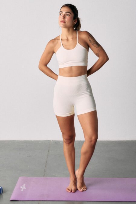 Contour Seamless Short - Soft Oat