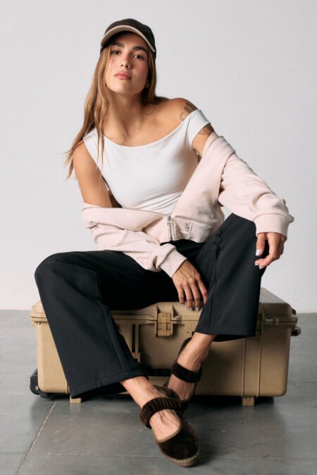Asymmetric shoulder top - Soft white
